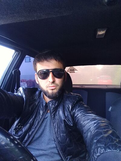  ,   Eduard, 37 ,   ,   