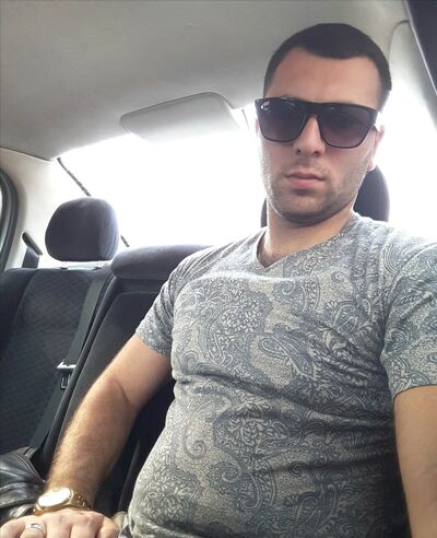   ,   Sas, 33 ,  