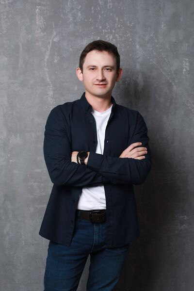  ,   Igor, 33 ,   ,   