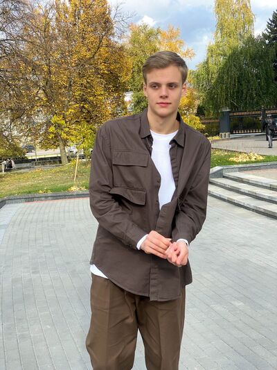  ,   Andrew, 21 ,   ,   