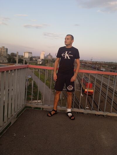  ,   Alexander, 32 ,   ,   , c 