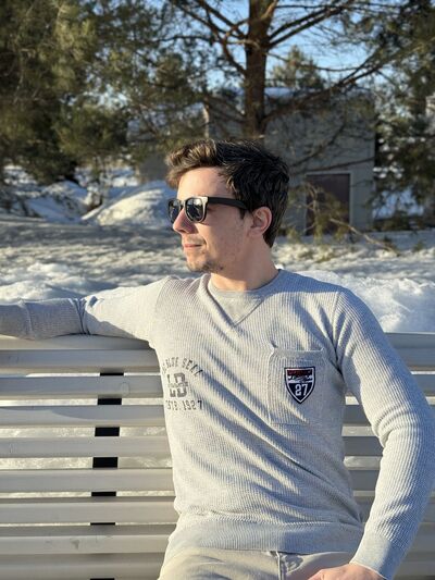  ,   Ghassan, 31 ,   ,   