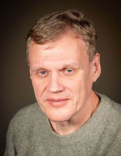  ,   Holger, 43 ,   ,   