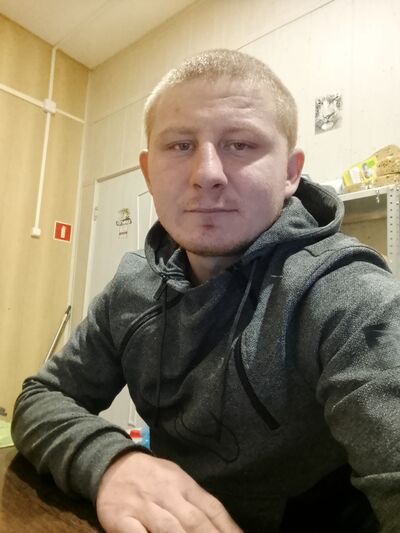   ,   Denis, 25 ,   ,   