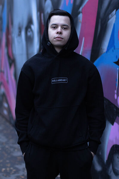   ,   Denis, 23 ,   ,   , c 