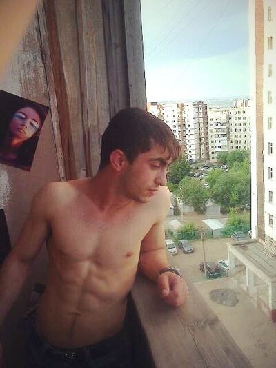  ,   Robert, 33 ,   