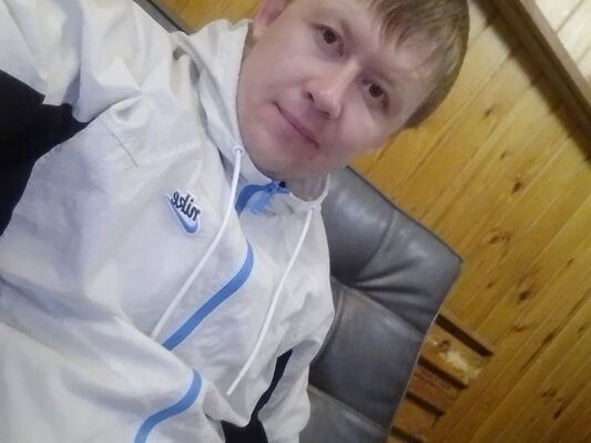  ,   Farik, 33 ,   c 