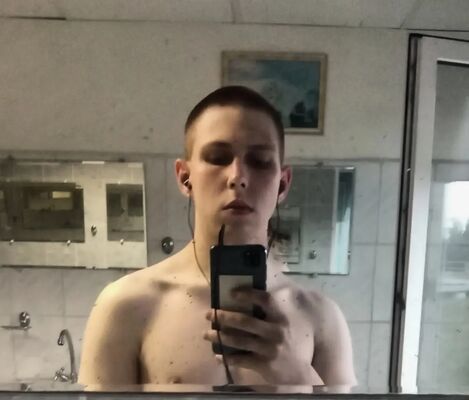  ,   Vladislav, 20 ,   ,   