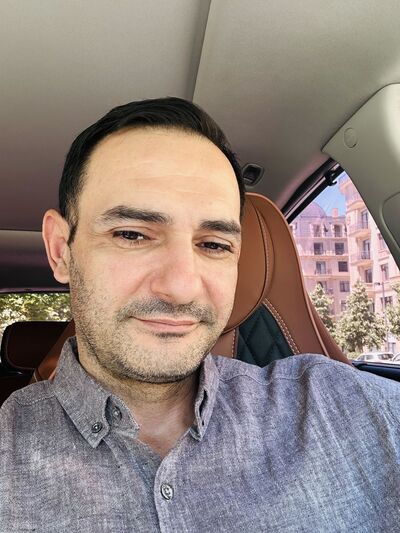  ,   Niko, 40 ,   ,   