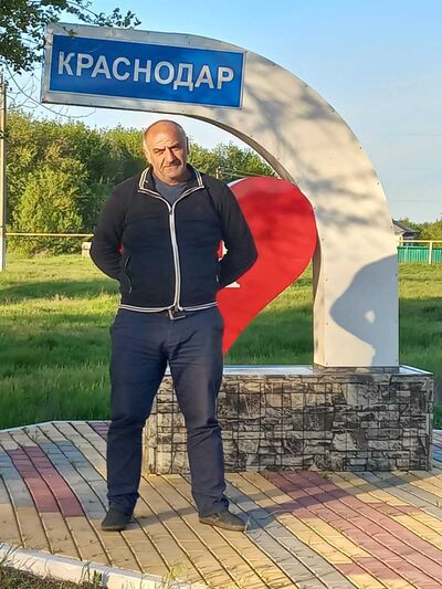  ,   Muhdar, 53 ,   ,   