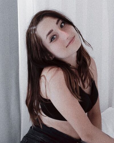  ,   Diana, 25 ,   