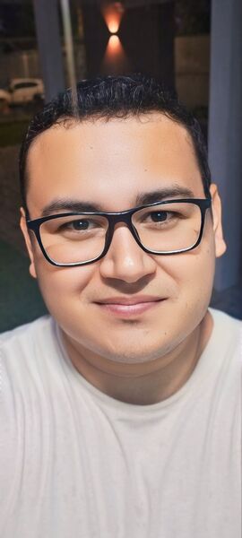 --,   Eduardo, 32 ,   ,   
