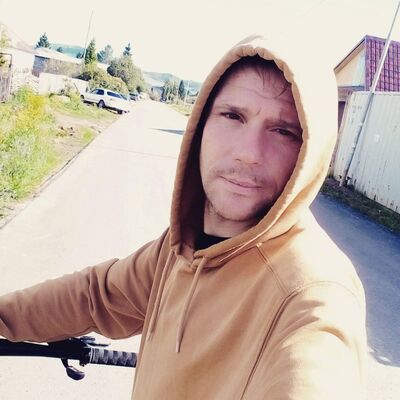  -,   Mark, 42 ,     , c 