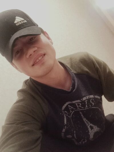  ,   Valek, 25 ,   ,   