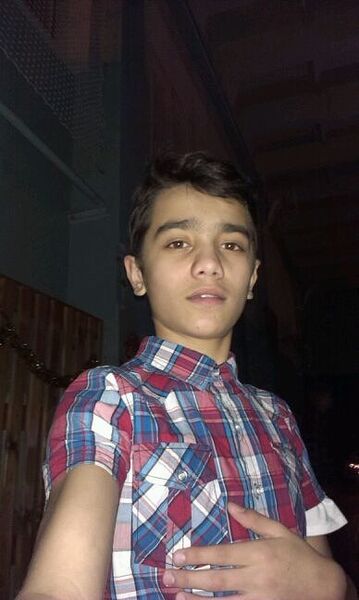  ,   Alik, 29 ,   