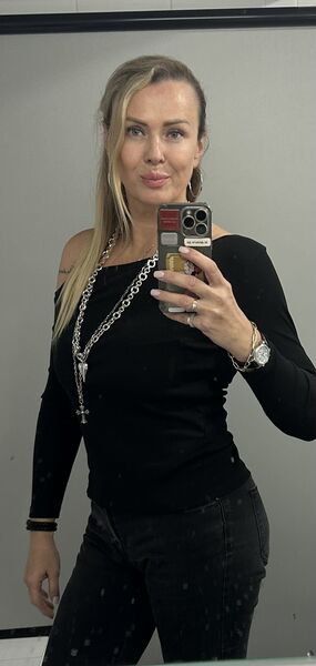  ,   Ines, 48 ,   c , 