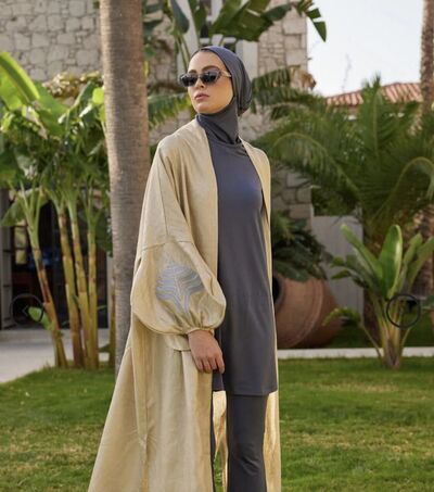  ,   Hayat, 39 ,     , c , 