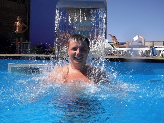  ,   Pavel, 46 ,   ,   