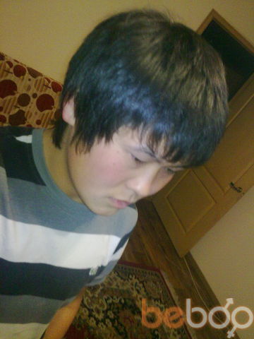  ,   Nurik, 32 ,     , c 
