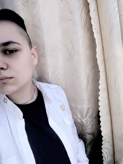  ,   Liza, 23 ,   ,   , c , 