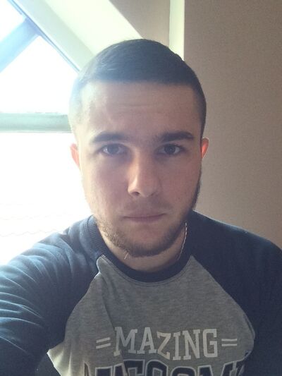  ,   Sergey, 32 ,   