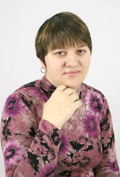  ,   Dasha, 42 ,  