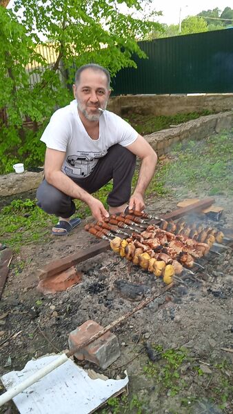  ,   Artur, 52 ,   ,   