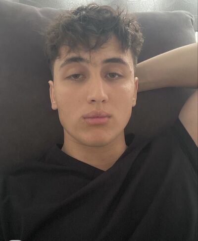  -,   Artem, 21 ,   ,   , c 