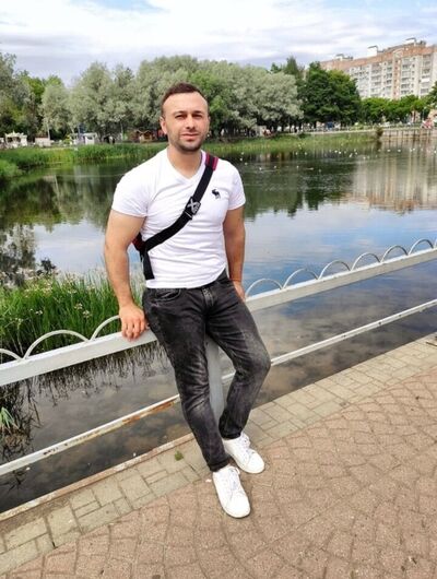  Samos,   Stefan, 38 ,     , c 