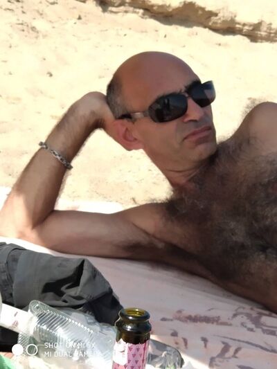  ,   Artur, 53 ,   