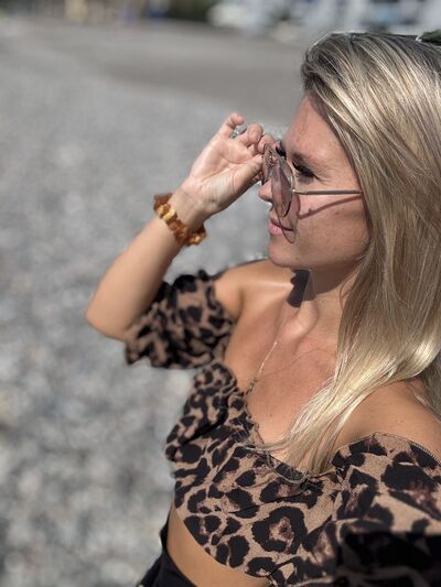  ,   Jyliya, 33 ,   ,   