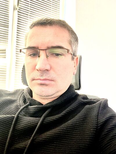  ,   Serge, 40 ,   ,   , c 
