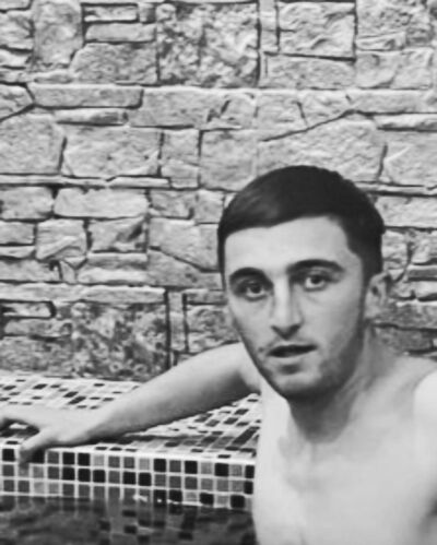  ,   Hrach, 27 ,   ,   