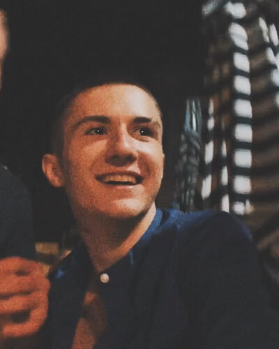  ,   Erik, 22 ,   ,   