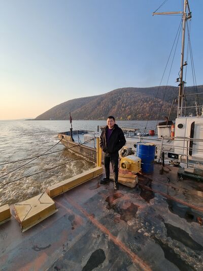  ,   Denis, 37 ,   ,   , c 