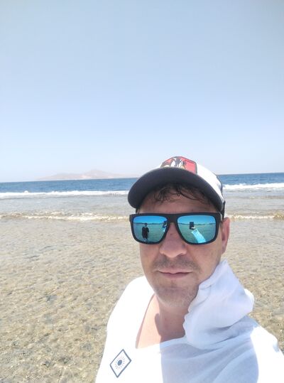  ,   Dimon, 39 ,   ,   