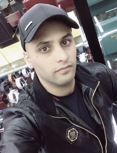  ,   Ali, 32 ,   ,   , c 