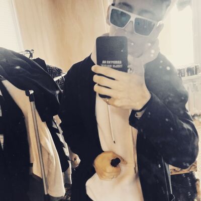  -,   Alexander, 25 ,   ,   , 
