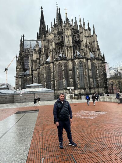  ,   Arman, 41 ,   ,   