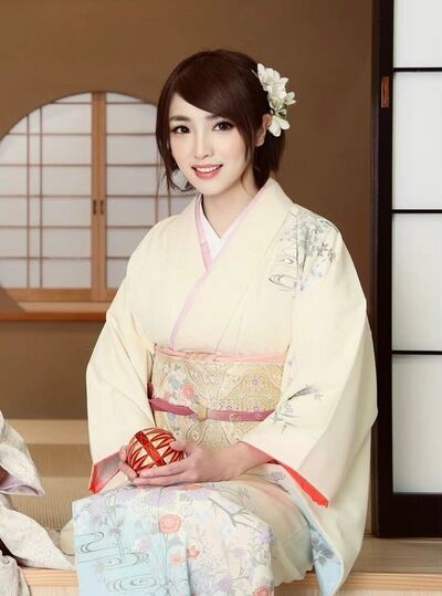  ,   Miki, 36 ,   ,   