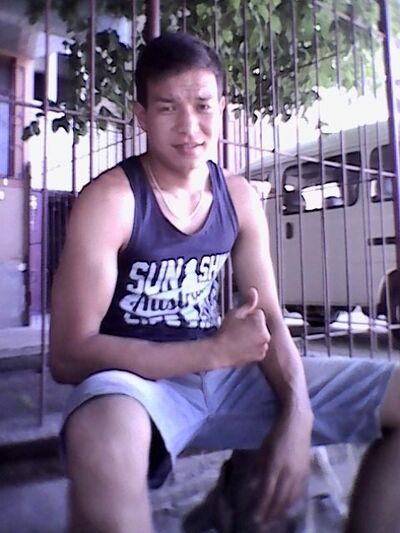  ,   Bekx, 32 ,     , c 
