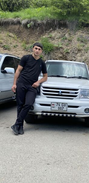  ,   Gevor, 28 ,   ,   