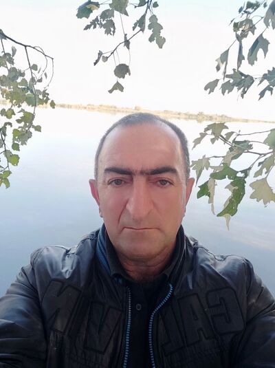  ,   Ilham, 48 ,   ,   , c 