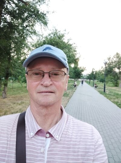  ,   Vlad, 56 ,   ,   