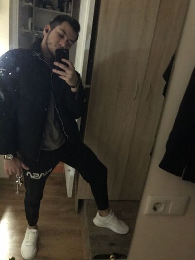  ,   Aleksandr, 26 ,   ,   