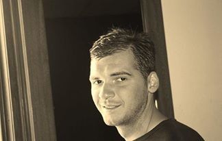 ,   Gio, 42 ,   ,   , c 