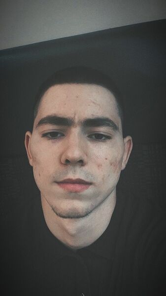  ,   Lukas, 21 ,   ,   , c , 