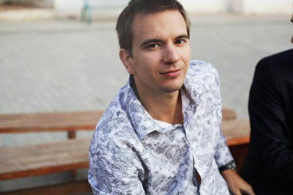  ,   Master, 37 ,   