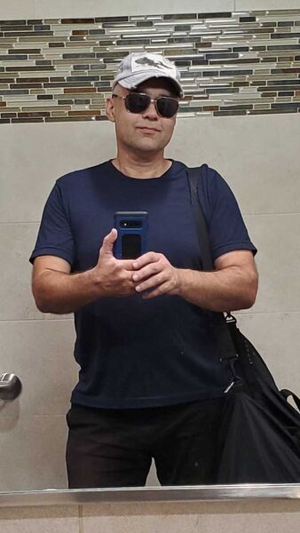  ,   Alex, 48 ,   ,   