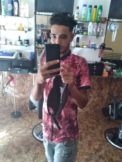  ,   Youness, 27 ,     , c 